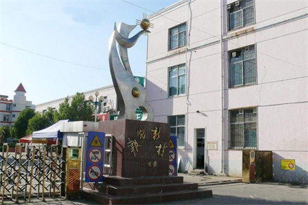 首付10万！红星家园D区套三送附房东山户型，全明通透